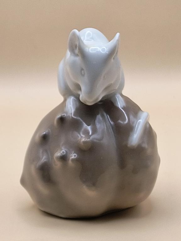 Figurka porcelanowa MYSZ - Royal Copenhagen, DENMARK (Dania)