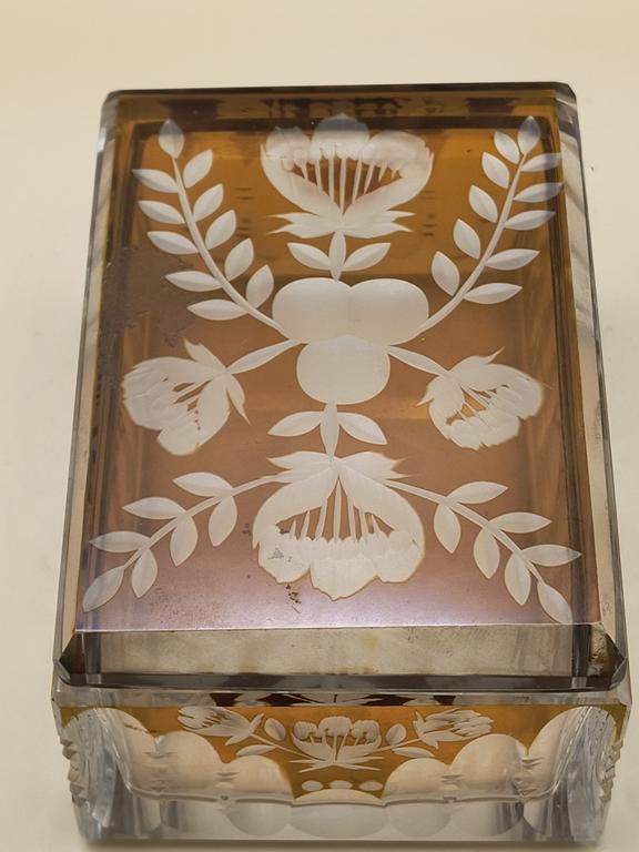 Szkatułka kryształowa