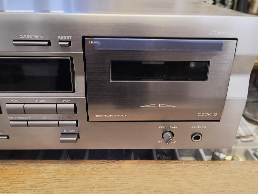 Magnetofon YAMAHA KX-W321