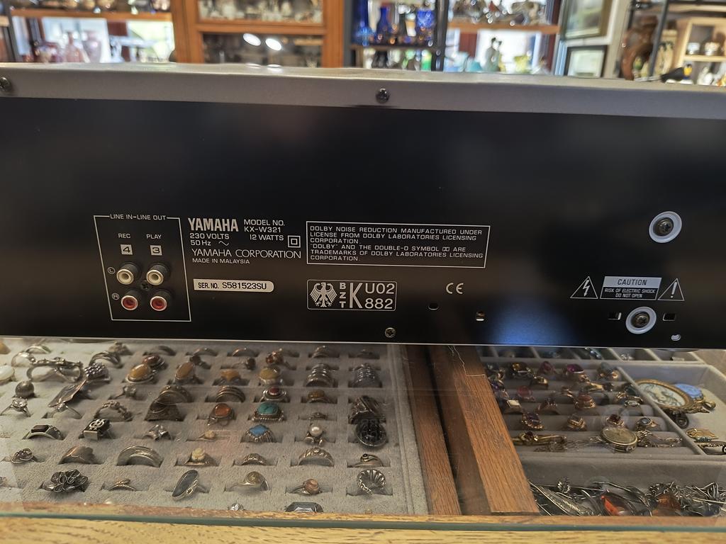 Magnetofon YAMAHA KX-W321