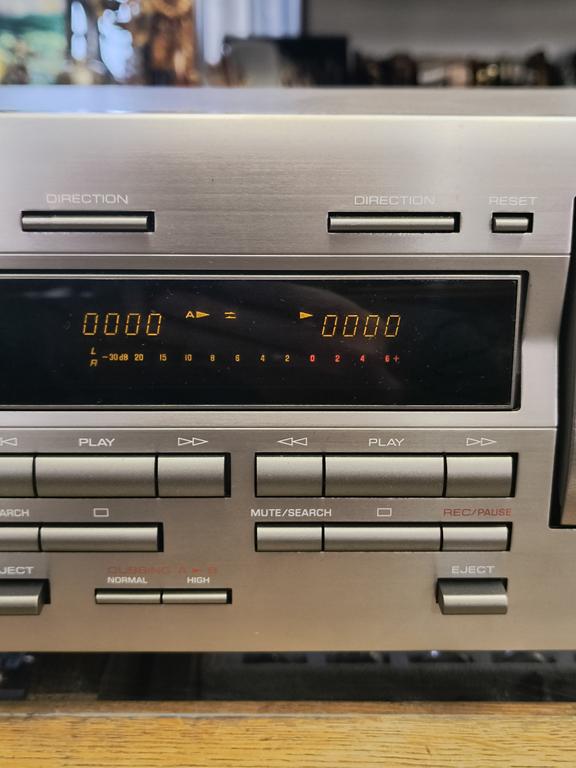 Magnetofon YAMAHA KX-W321