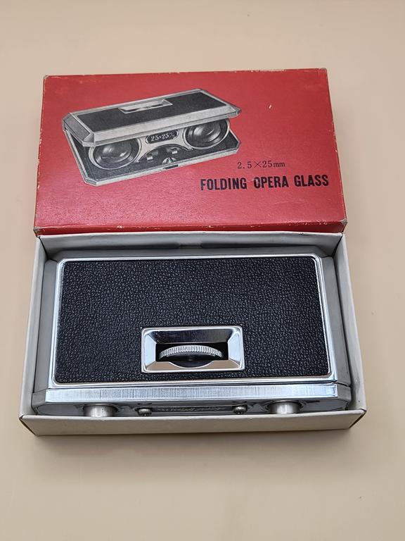 Lornetka teatralna składana - Japonia