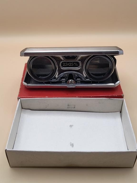 Lornetka teatralna składana - Japonia