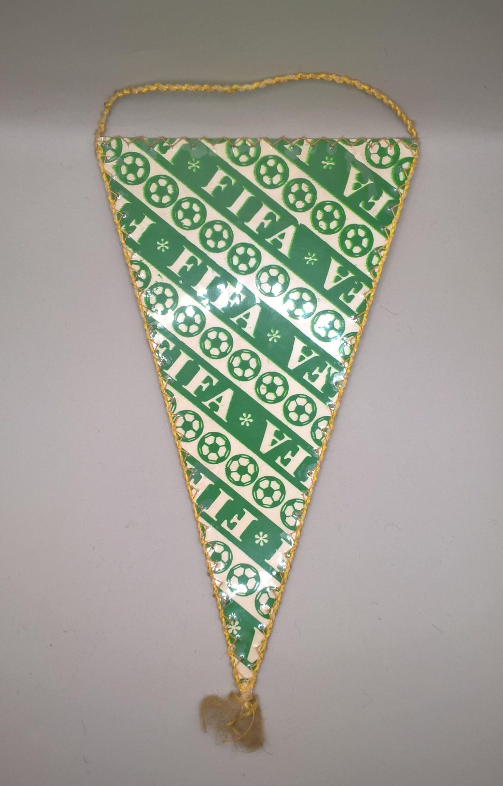 Proporczyk PSV EINDHOVEN 1913 - FIFA