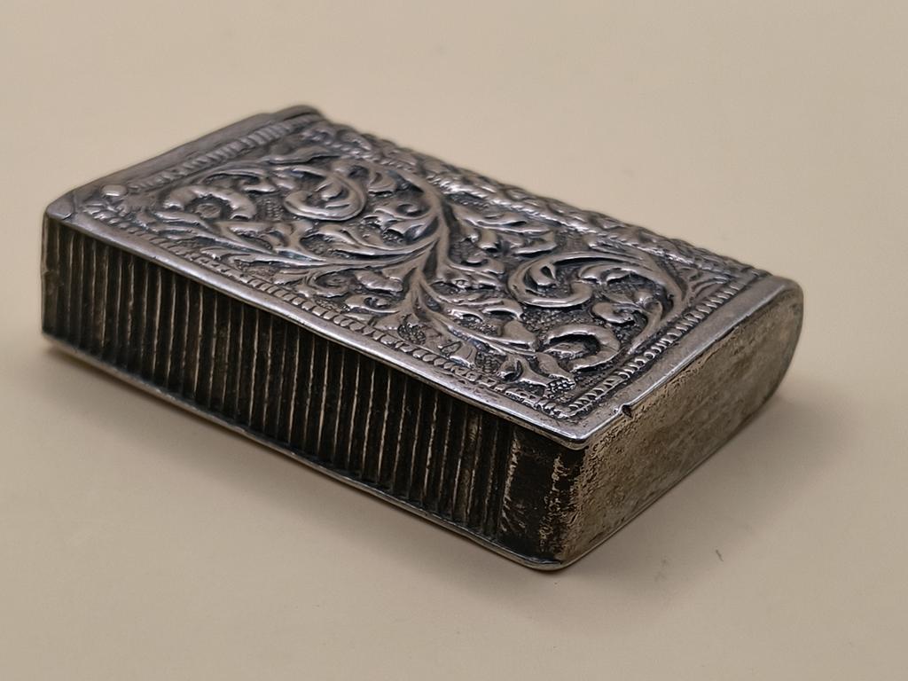 Pojemnik, etui na zapałki - w formie książki