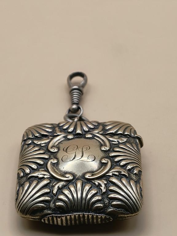 Pojemnik, etui na zapałki - z monogramem