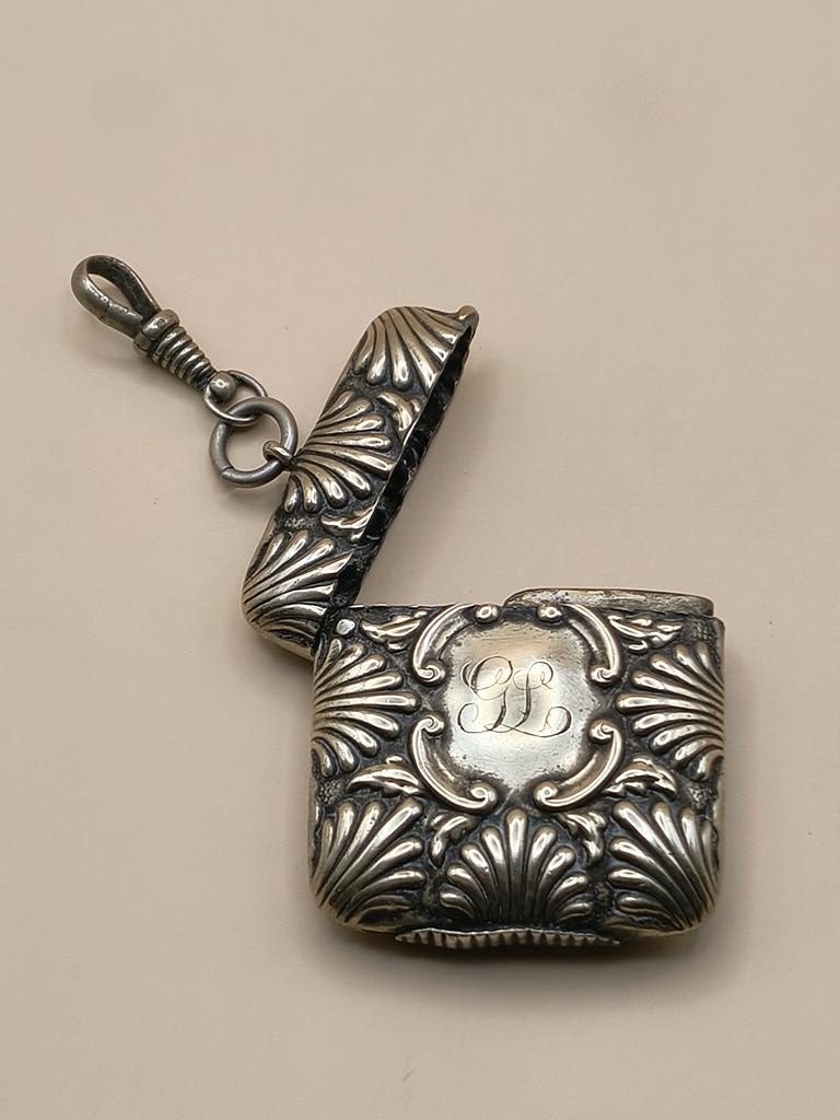 Pojemnik, etui na zapałki - z monogramem