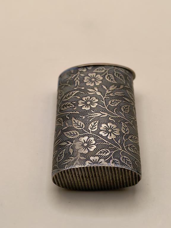 Etui na zapałki - zdobienia-motywy kwiatowe