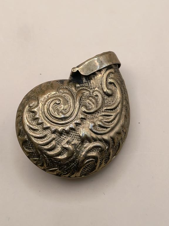 Pojemnik, etui na zapałki - kształt muszli