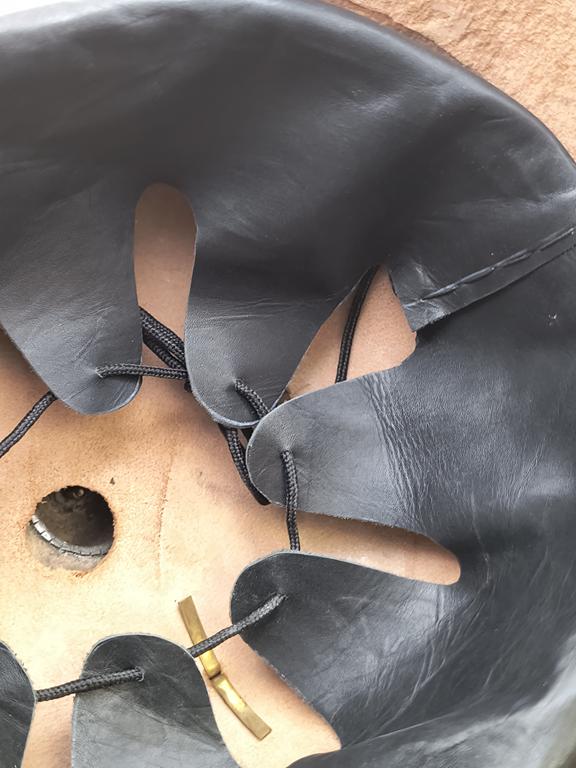 Hełm pikielhauba - PICKELHAUBE, Prusy-Niemcy