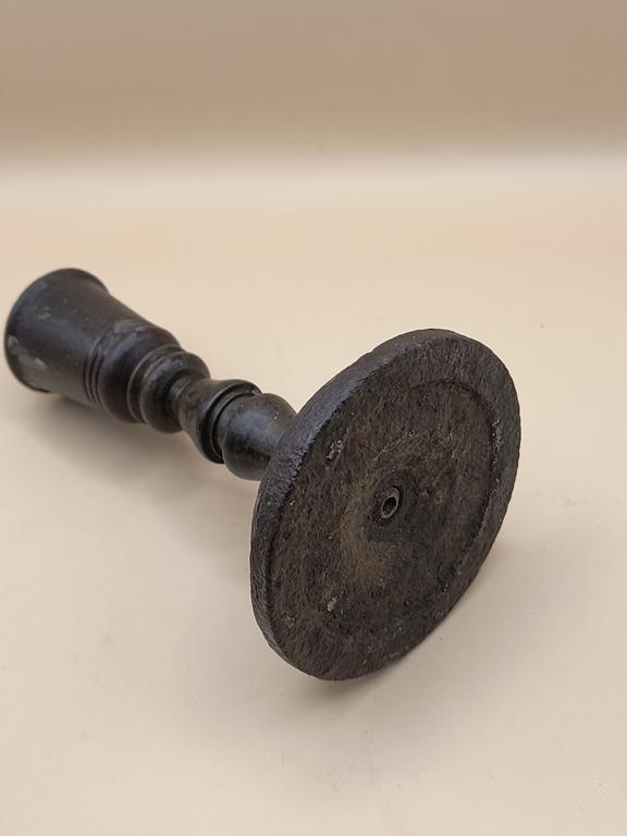 Świecznik z brązu - toczony - XIX w.