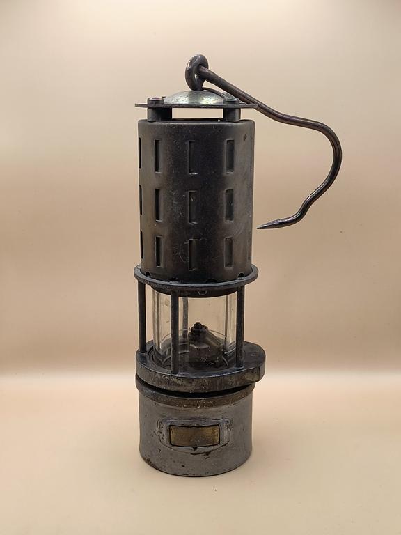 Lampa górnicza benzynowa