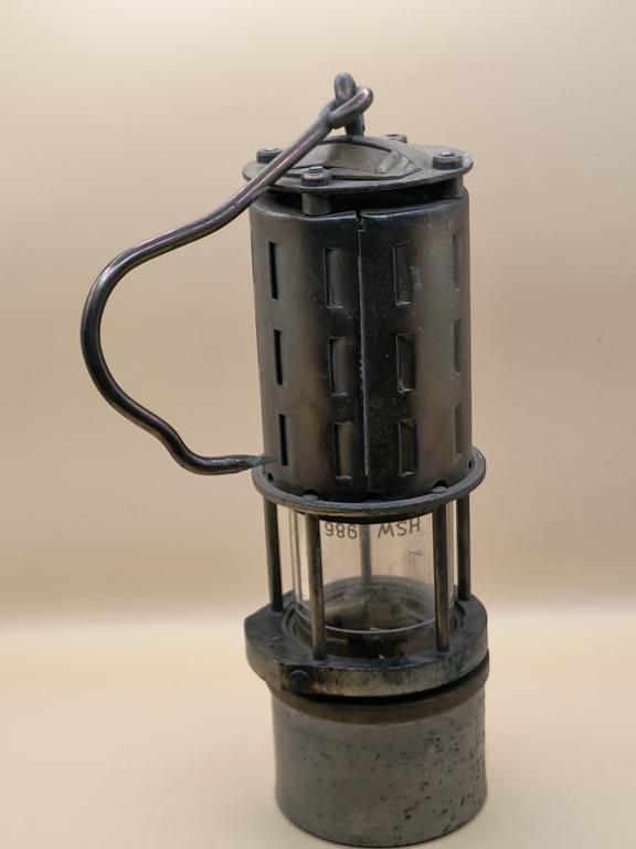 Lampa górnicza benzynowa