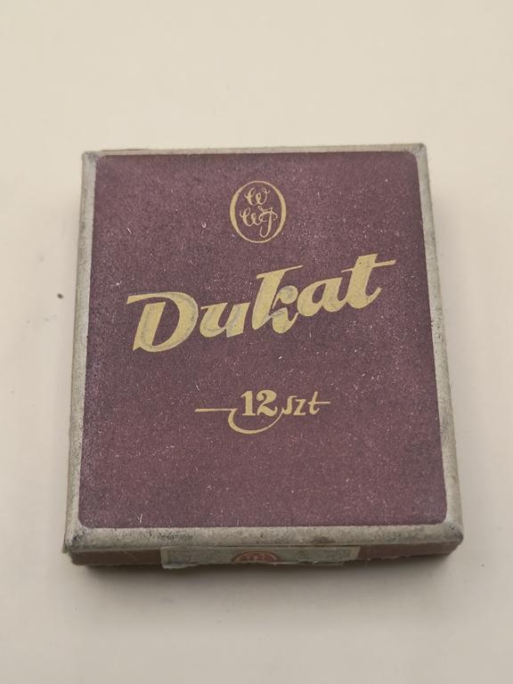 Pudełko po papierosach Dukat