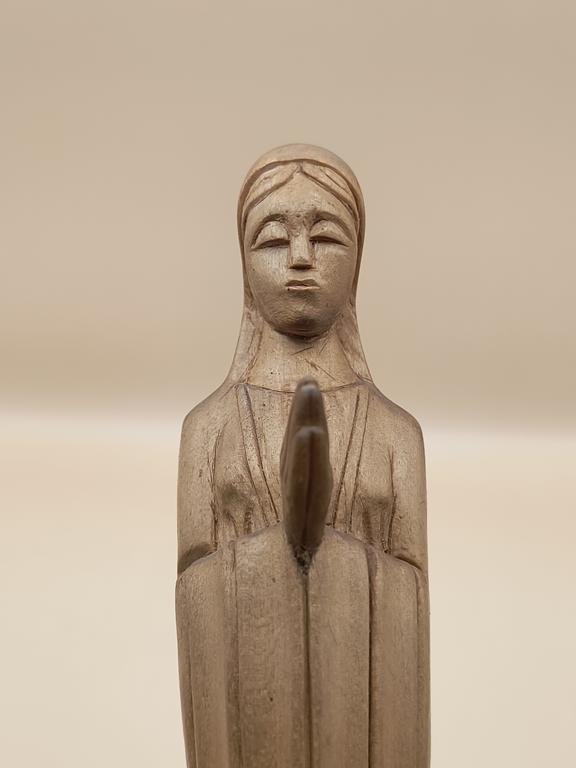Figurka drewniana Matki Boskiej