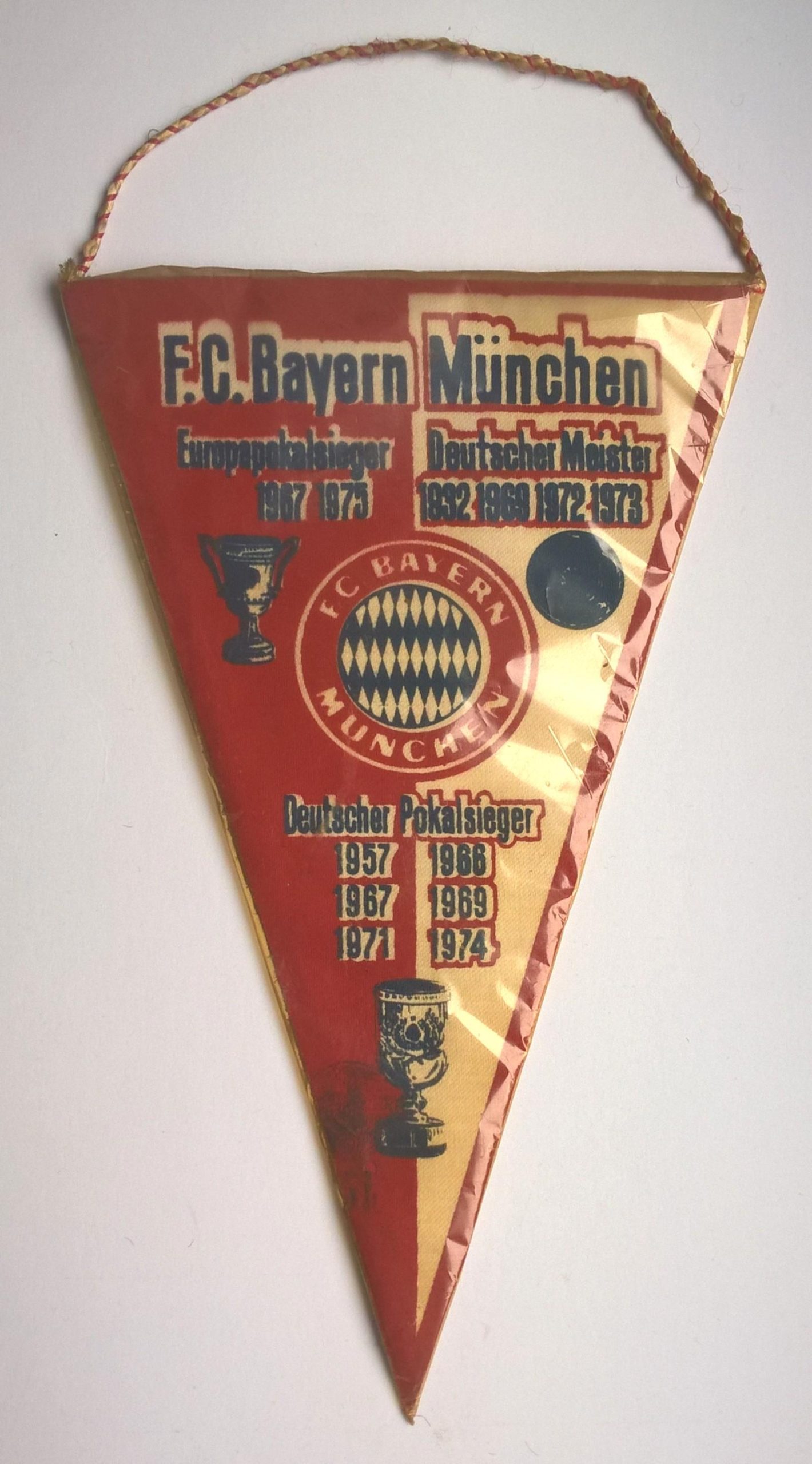 Proporczyk - F. C. Bayern Munchen / FIFA