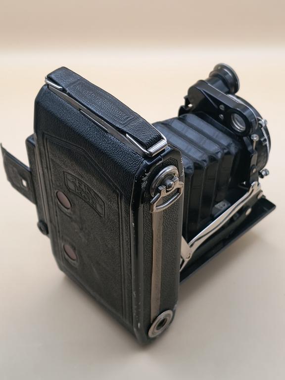 Aparat fotograficzny mieszkowy ZEISS IKON