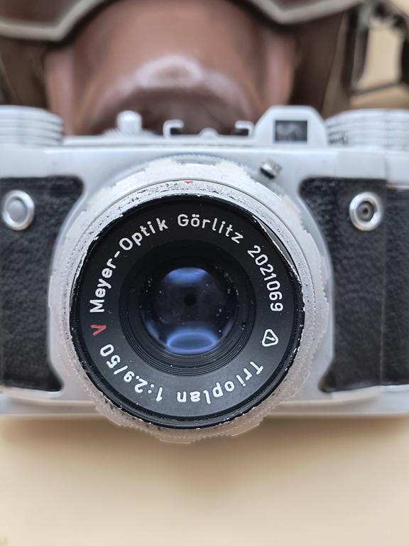 Aparat fotograficzny Altix - z futerałem i obiektywem Meyer Optik
