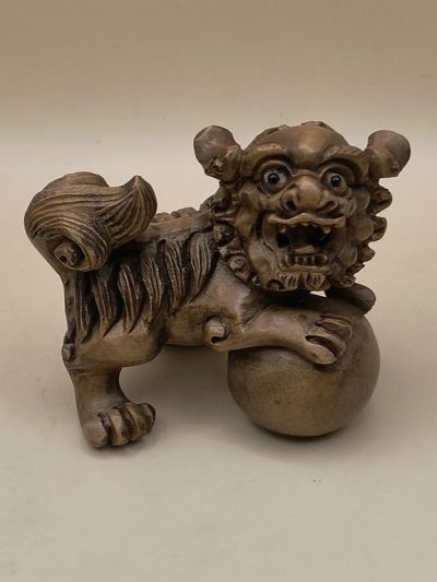 Japońska figurka NETSUKE - lew