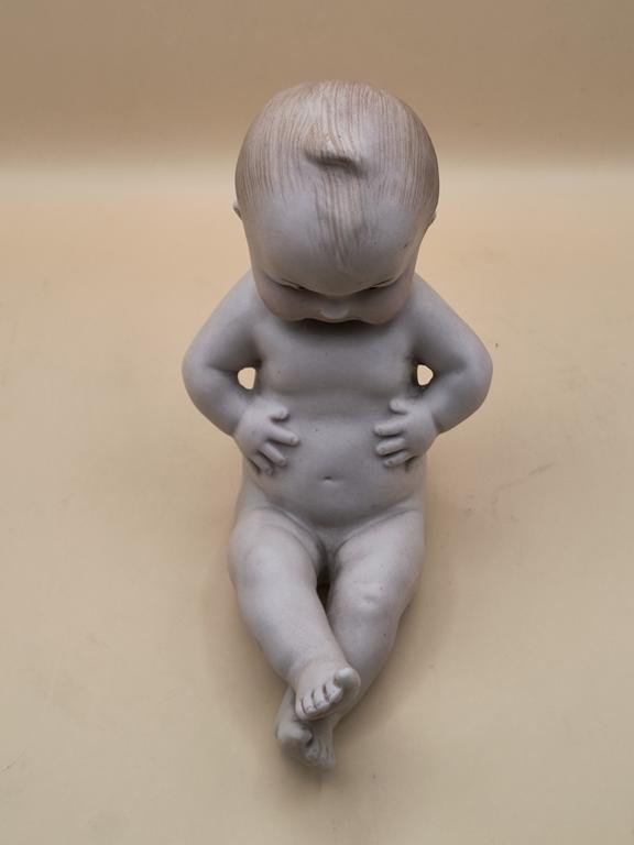 Figurka porcelanowa bobasa – „PIANO BABY”, Gebrüder Heubach (Bracia Heubach)