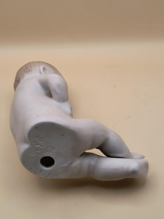 Figurka porcelanowa bobasa – „PIANO BABY”, Gebrüder Heubach (Bracia Heubach)