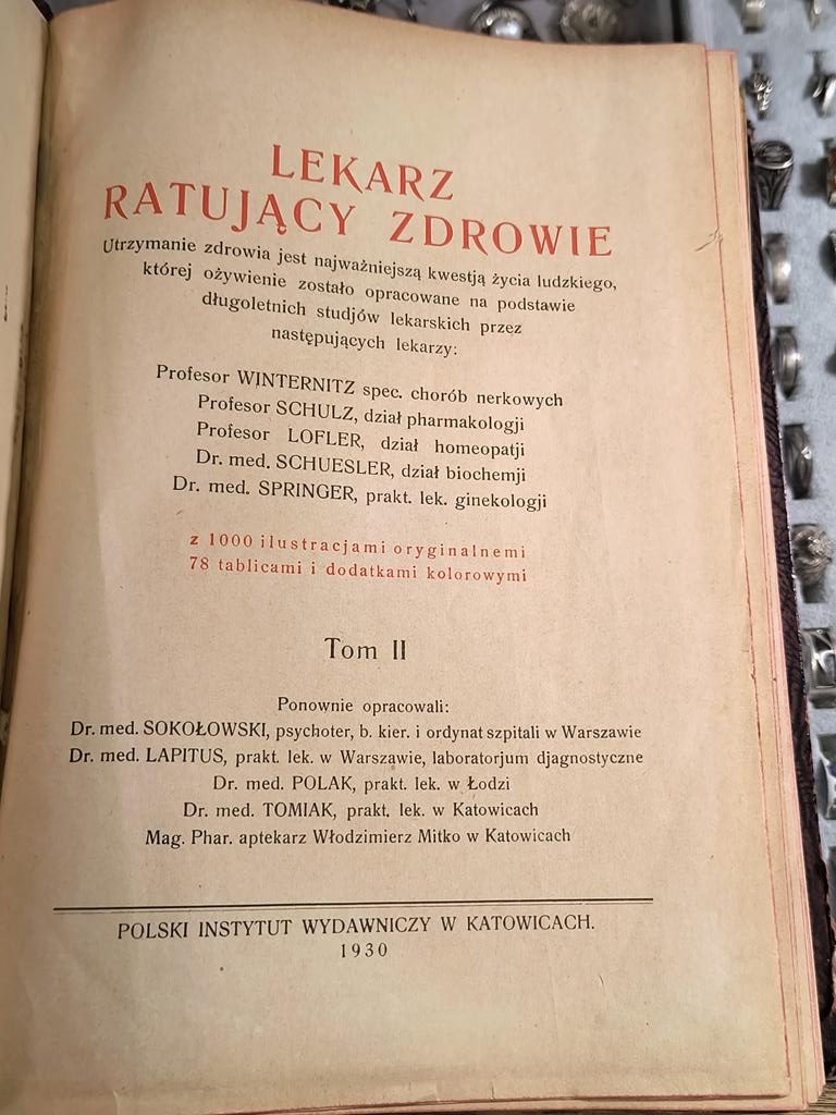 Książka "Lekarz ratujący zdrowie", 2 tomy, 1930 r.