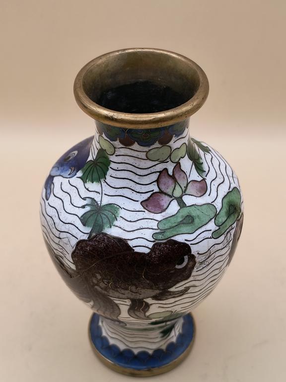 Wazon z emalią cloisonne - Chiny, XX w.