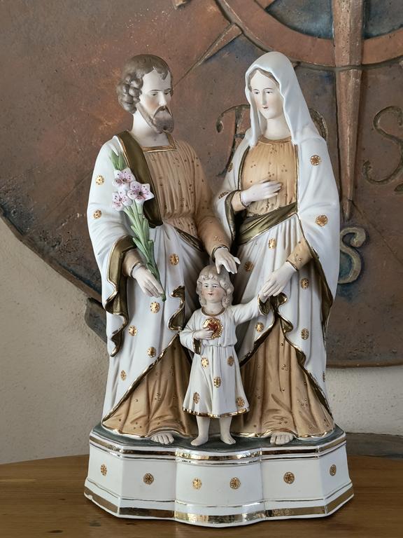 Duża figura porcelanowa Świętej Rodziny