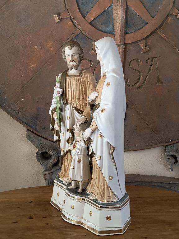 Duża figura porcelanowa Świętej Rodziny