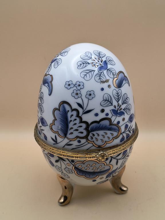 Duże puzderko porcelanowe - jajo