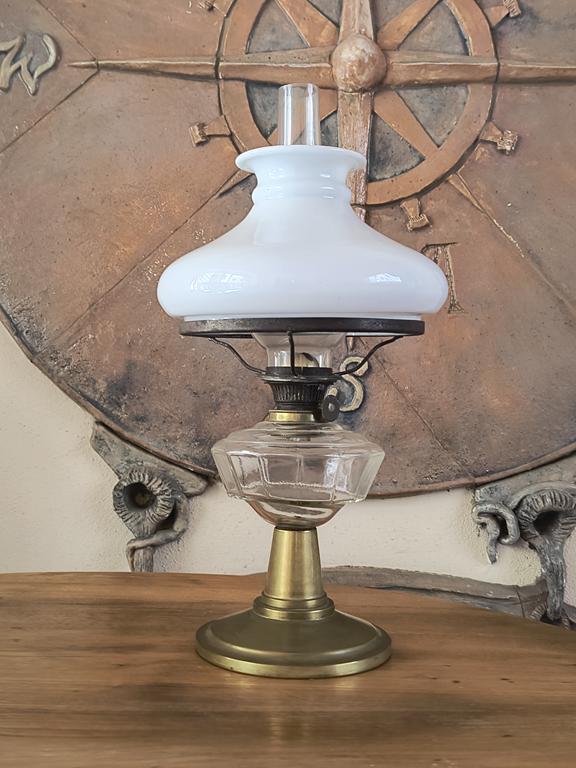 Lampa naftowa