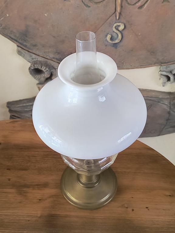 Lampa naftowa