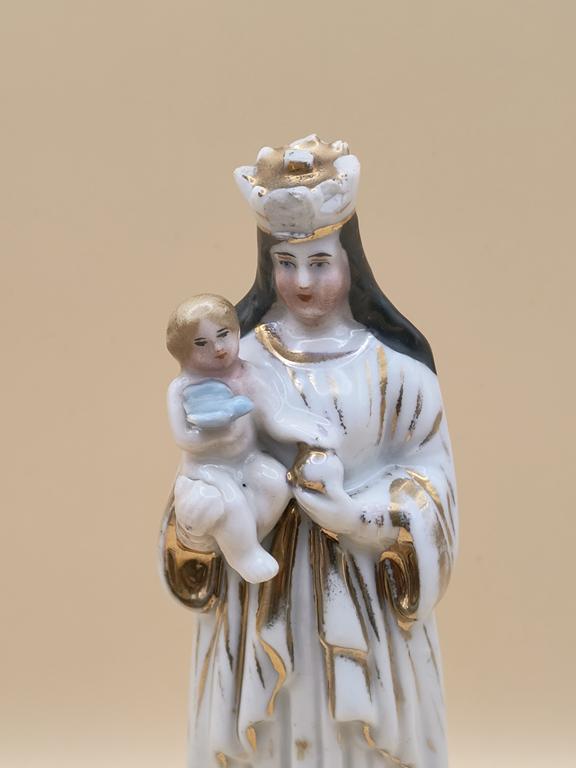 Porcelanowa figurka Matki Boskiej z Dzieciątkiem, XIX-XX w.