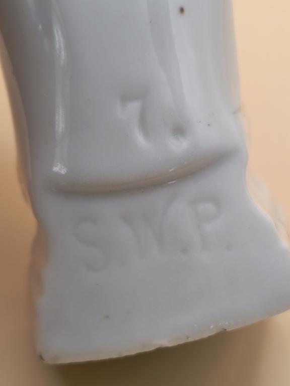 Figurka porcelanowa - Jezus Chrystus, XX w.