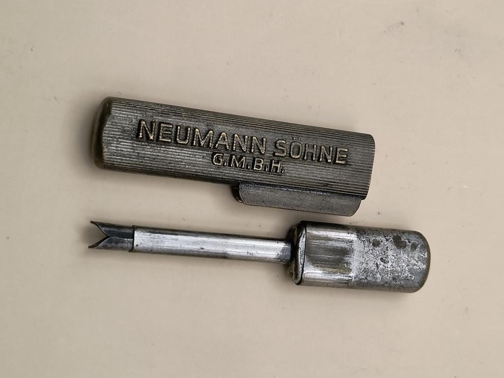 Zabytkowa zapalniczka - Neumann Sohne
