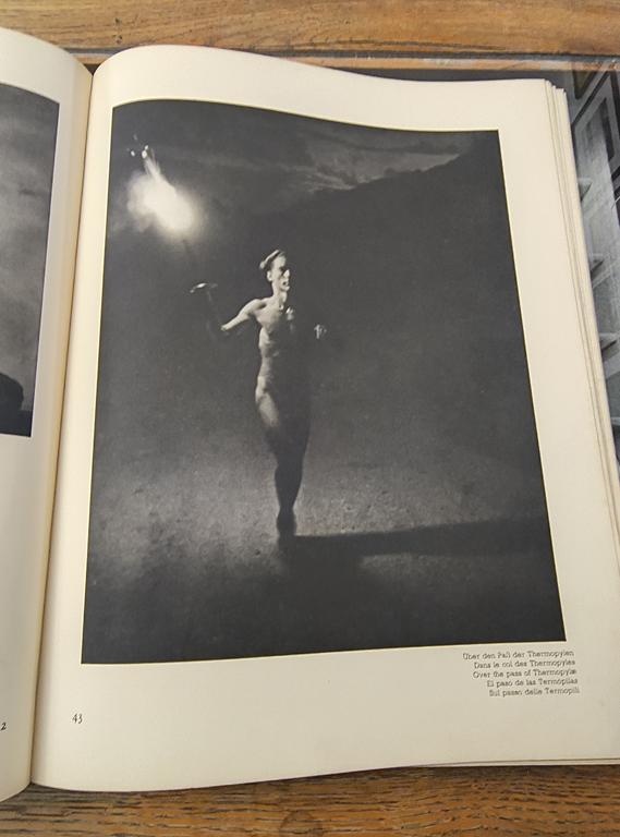 Książka w j. niemieckim - Leni Riefenstahl "Schonheit im Olympischen Kampf" - Piękno w walce olimpijskiej, 1937 r.