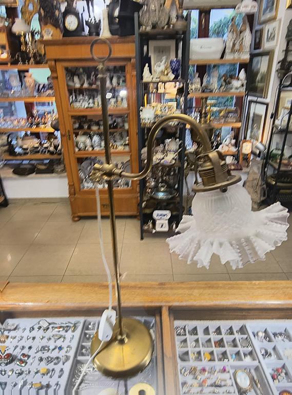 Stara lampa stołowa