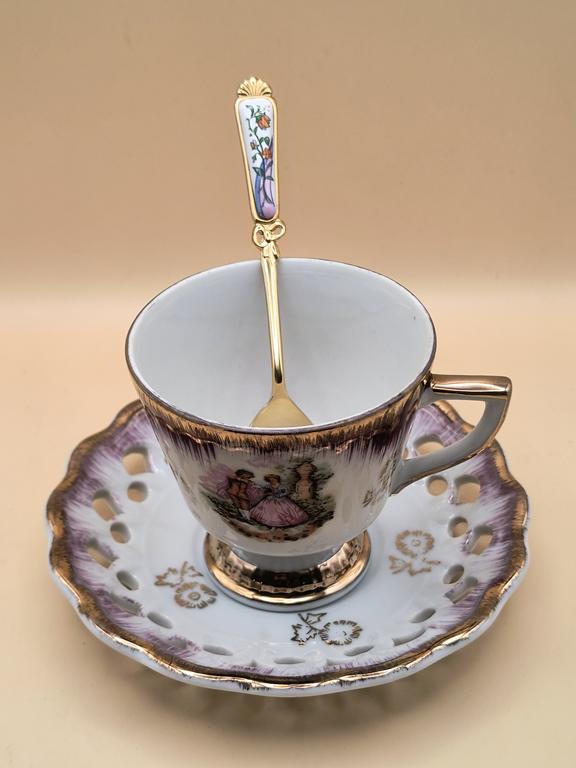 Filiżanka porcelanowa ze spodkiem i łyżeczką