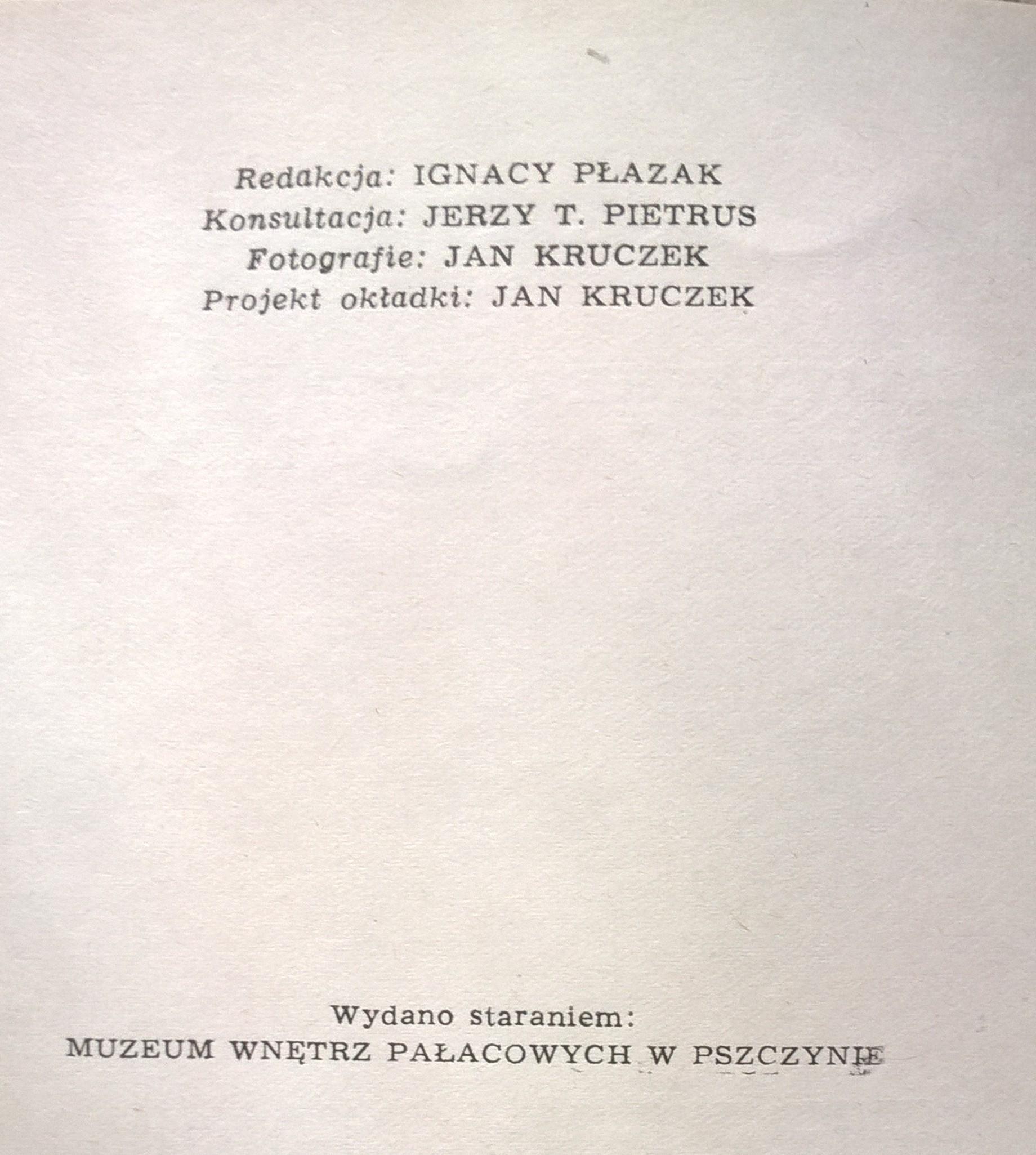 Książeczka "Muzeum Wnętrz Zabytkowych w Pszczynie - Przewodnik po Zbrojowni" Jan Kruczek, 1976 r