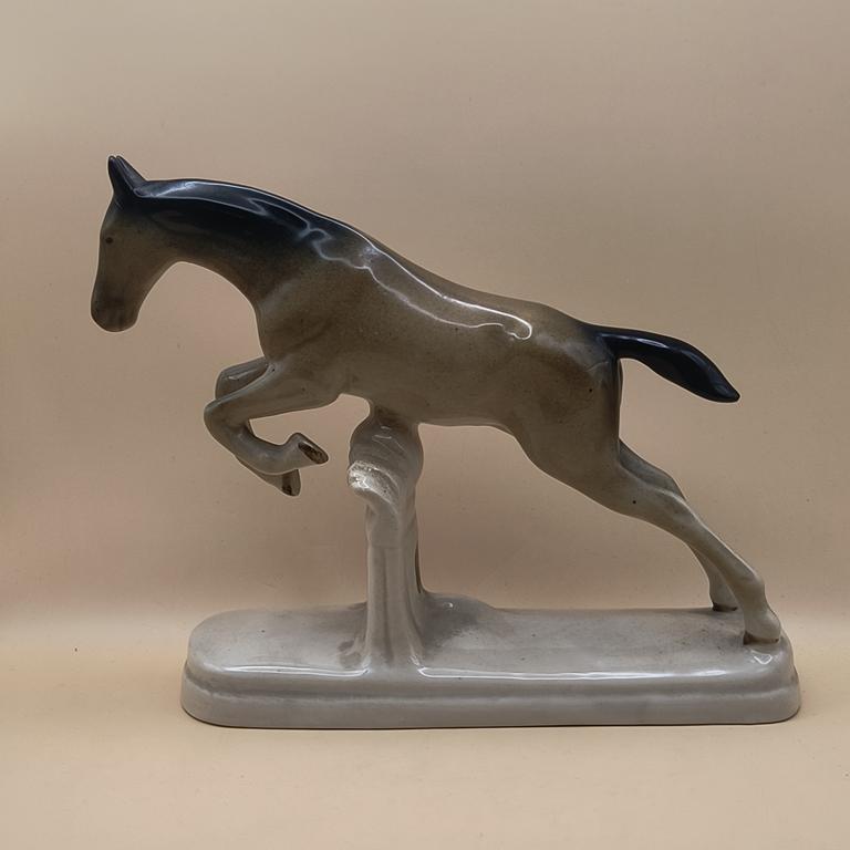Figurka "Koń" - Zakłady Porcelany i Porcelitu Stołowego CHODZIEŻ