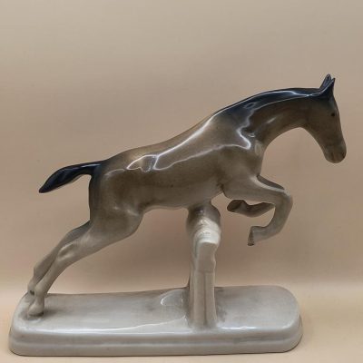 Figurka "Koń" - Zakłady Porcelany i Porcelitu Stołowego CHODZIEŻ
