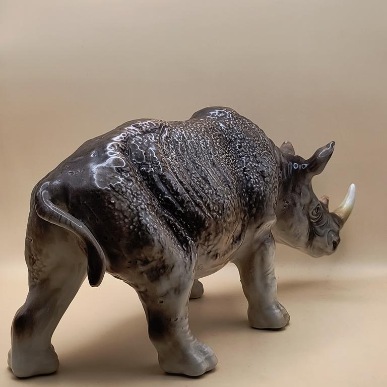 Porcelanowa figurka nosorożca - Cervit Cluj Napoca, Rumunia