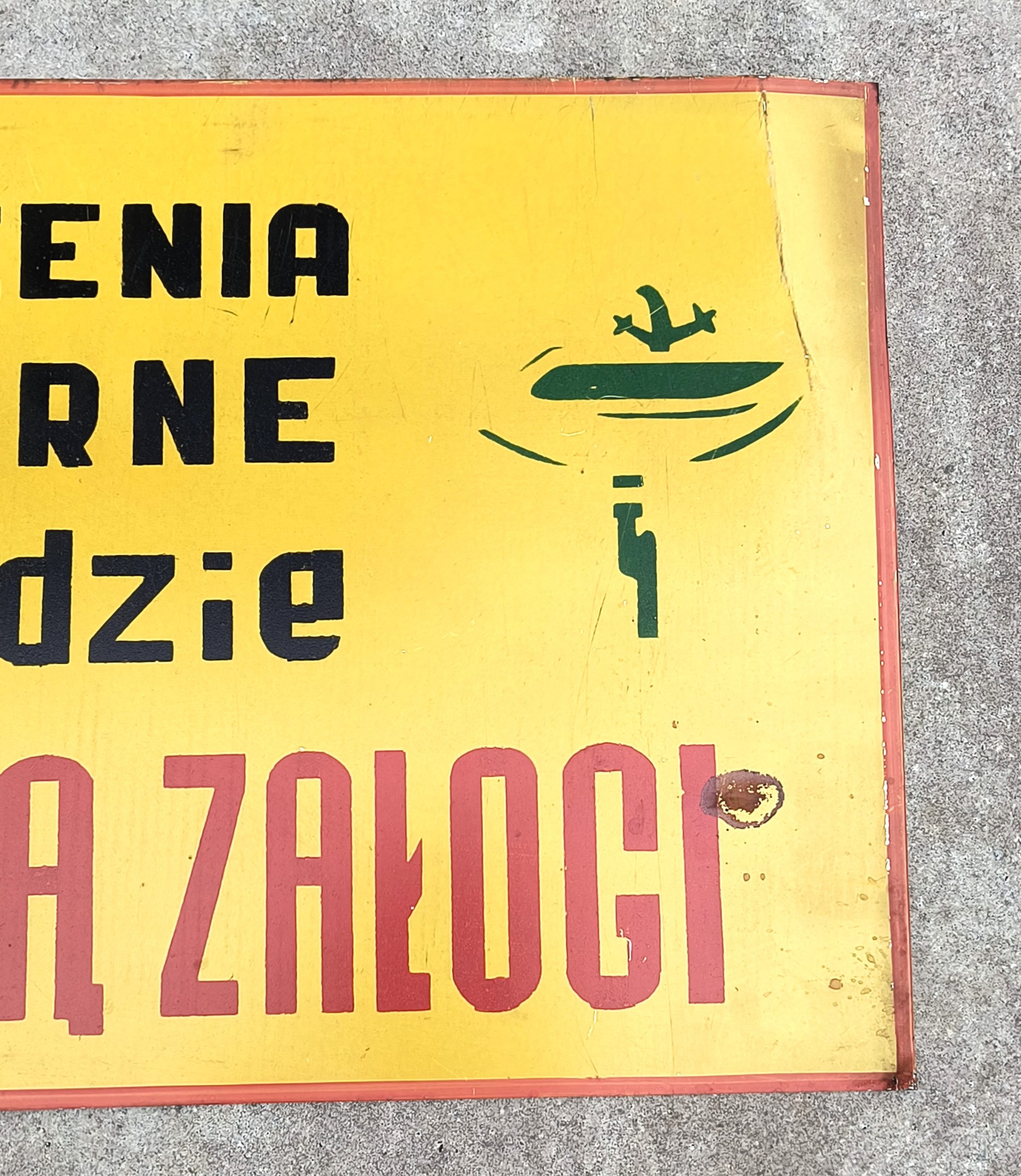 Tablica informacyjna PRL - URZĄDZENIA SANITARNE w zakładzie TROSKĄ ZAŁOGI