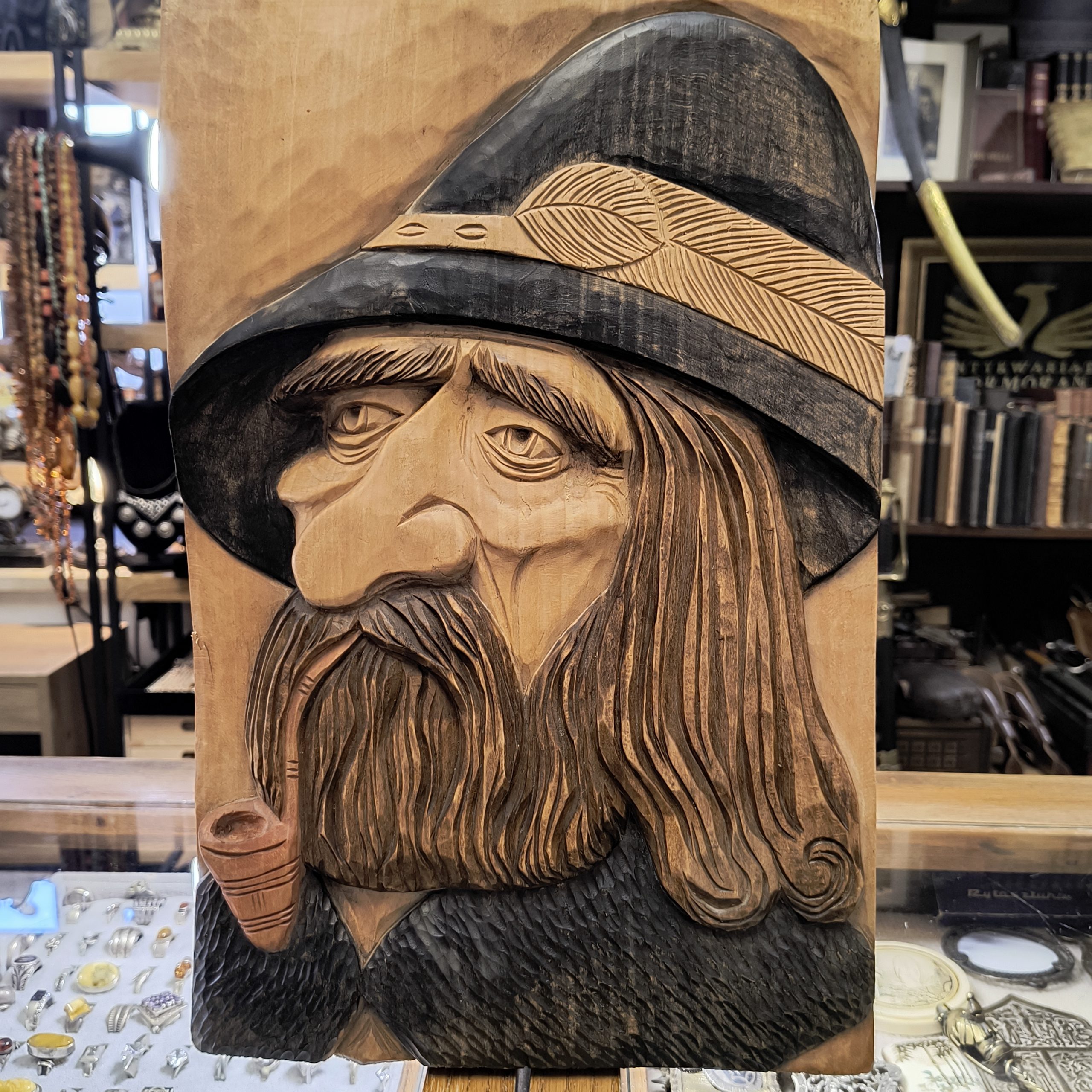 Płaskorzeźba drewniana - góral