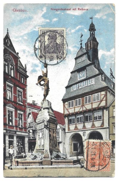 Pocztówka - GIESSEN. Kriegerdenkmal mit Rathaus - GIESSEN. Pomnik poległych i ratusz [NIEMCY], 1921 r.