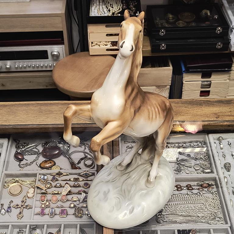 Figurka porcelanowa KOŃ - Royal Dux