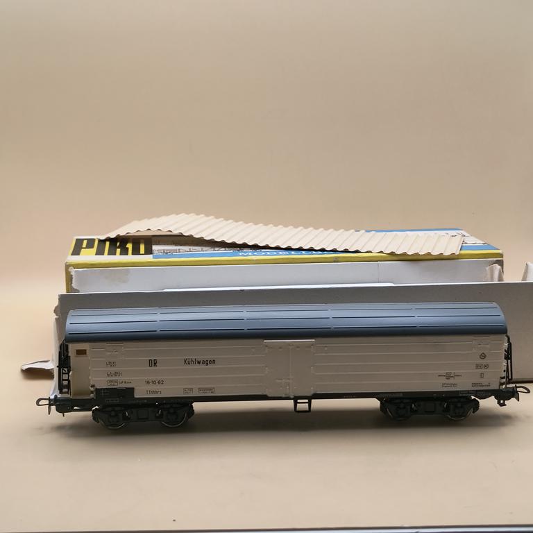 Wagon PIKO – CHŁODNIA