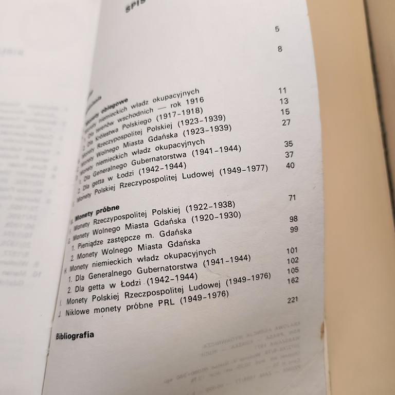 "Ilustrowany katalog monet polskich 1916-1977"