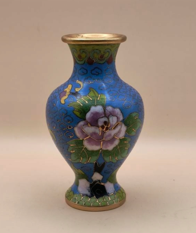 Wazon niebieski z emalią cloisonne – Chiny, XX wiek