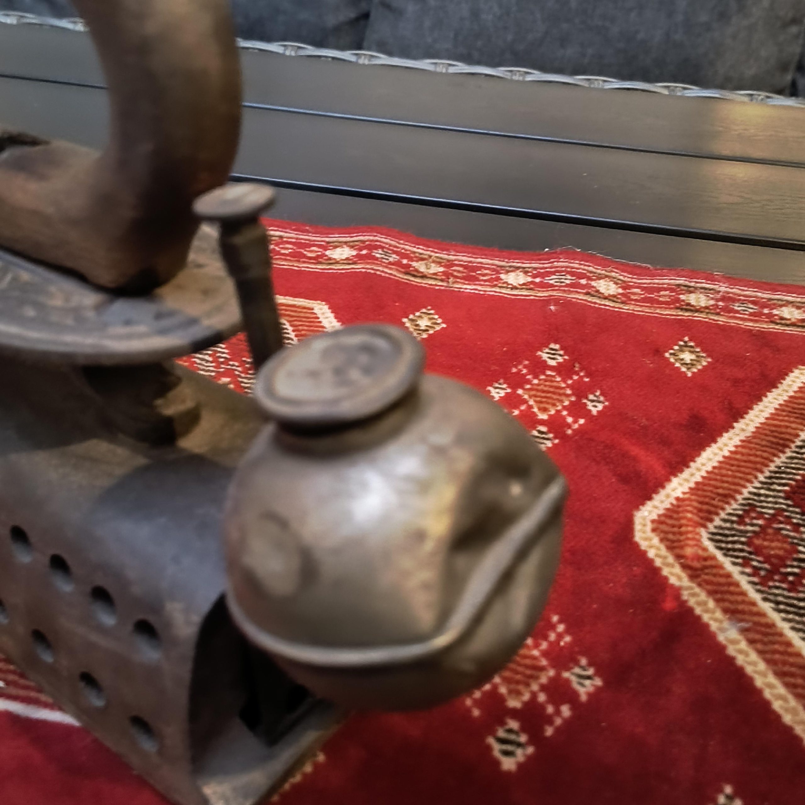 Żelazko spirytusowe z końca XIX w.